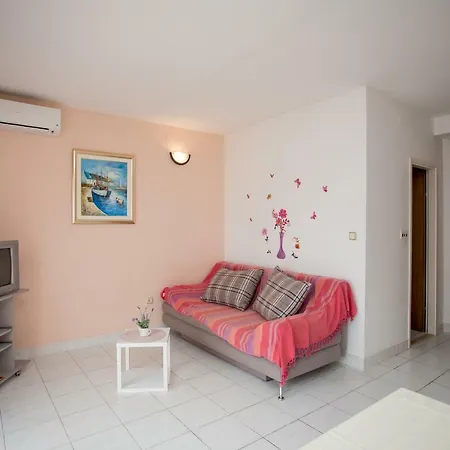 Apartment Gloria *